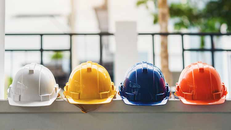 Construction safety helmet types and use